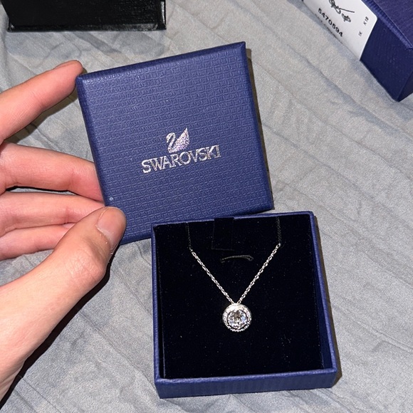 Swarovski Circular Stone Studded Diamond Necklace - Picture 1 of 2